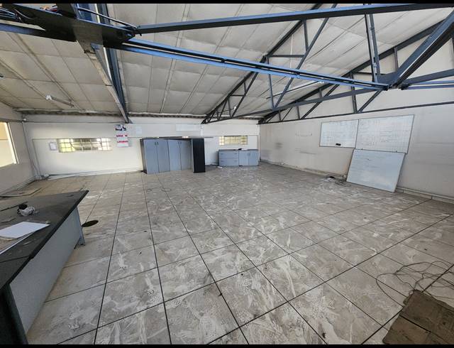 1,553M² WAREHOUSE TO LET IN WADEVILLE